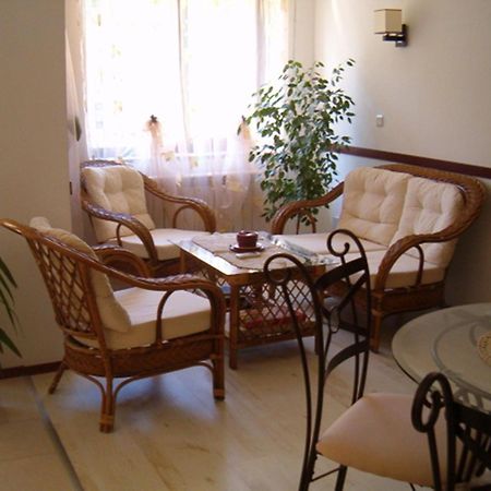 Family Hotel Bellehouse Chernomorets Dış mekan fotoğraf